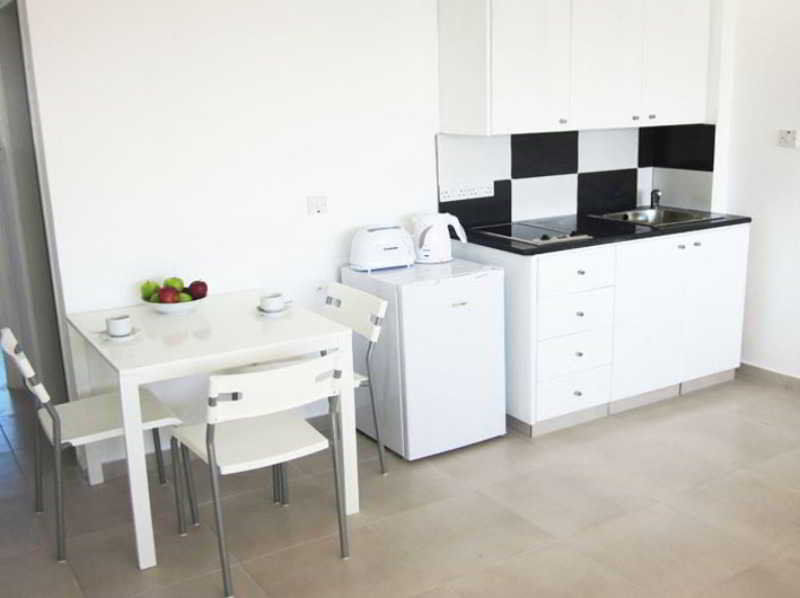 Margarita Napa Apartments Айя-Напа Экстерьер фото